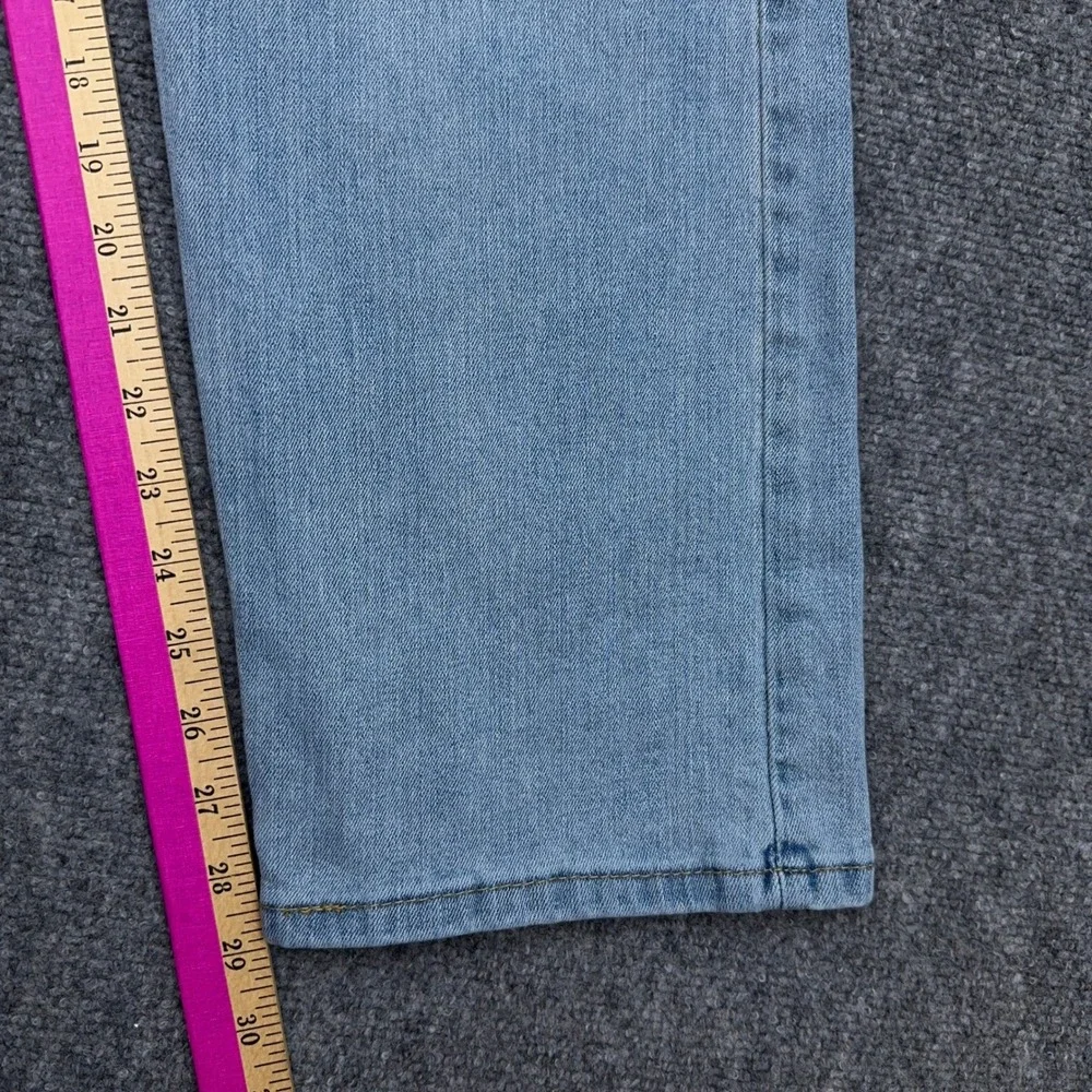 Levis excellent pre
